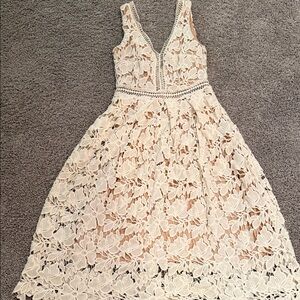 Romeo & Juliet Couture Cream Floral Midi Dress